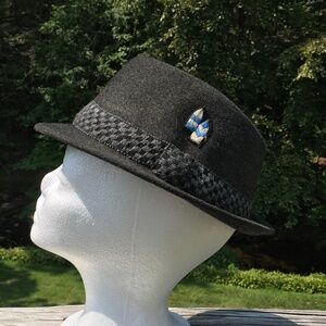 Vintage 1950s gray Boyville men’s wool hat